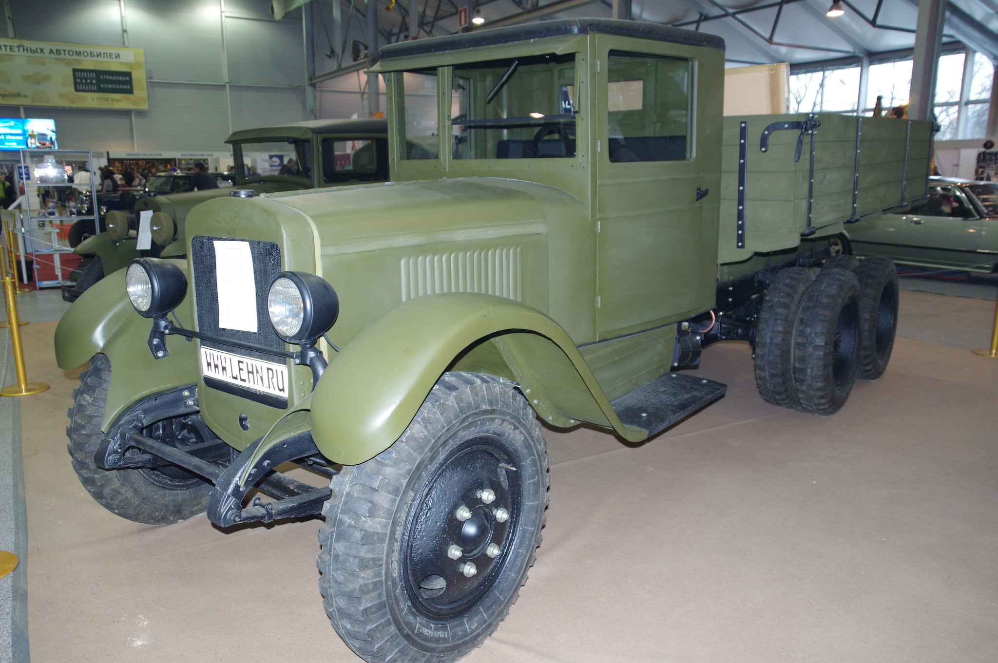 Грузовой автомобиль ЗИС-6
