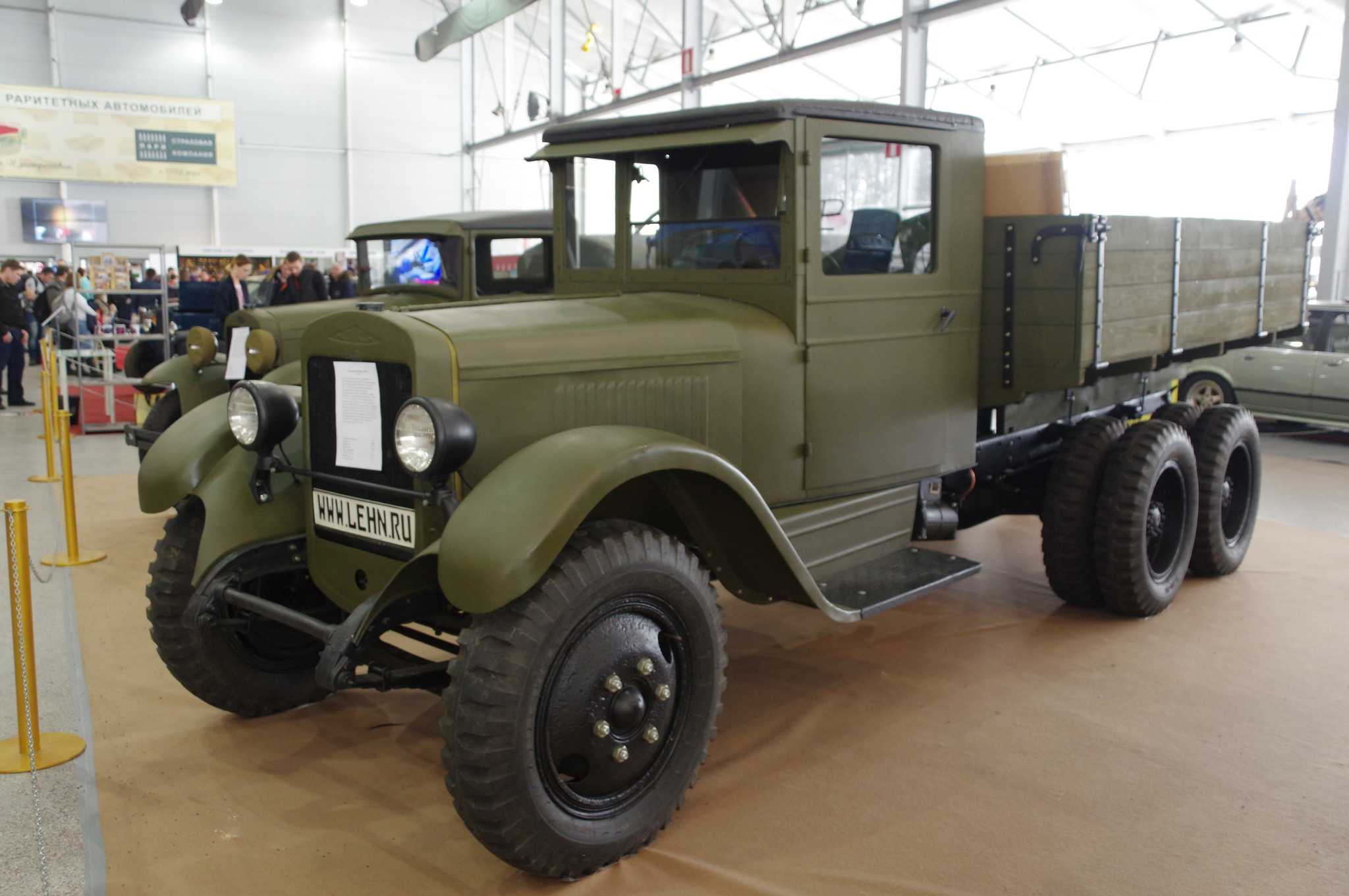 Грузовой автомобиль ЗИС-6