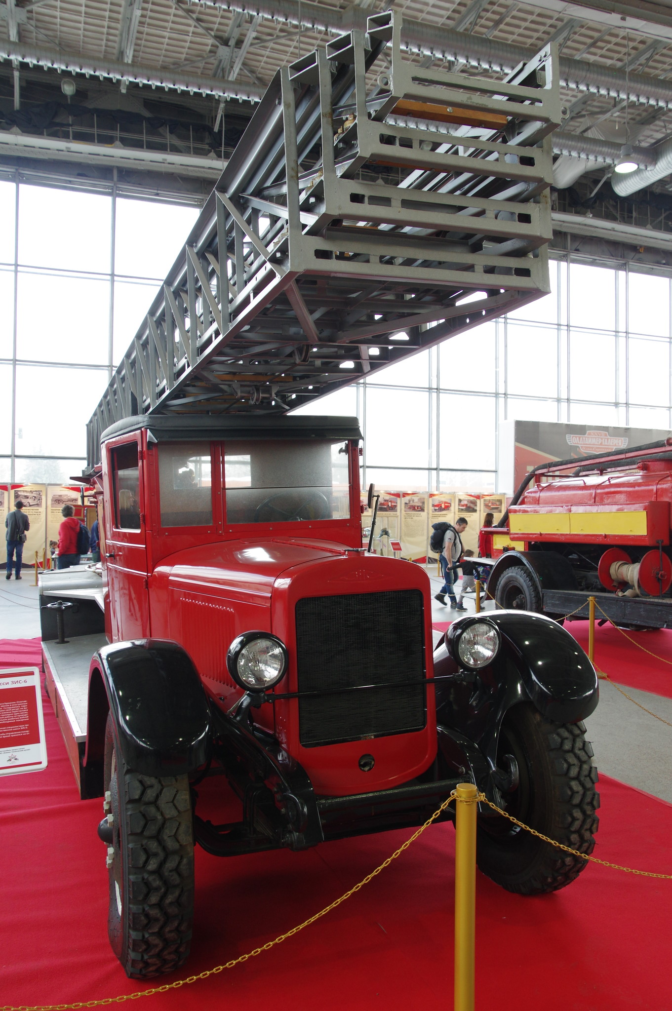 Пожарная лестница «Metz DL-26» на шасси ЗИС-6
