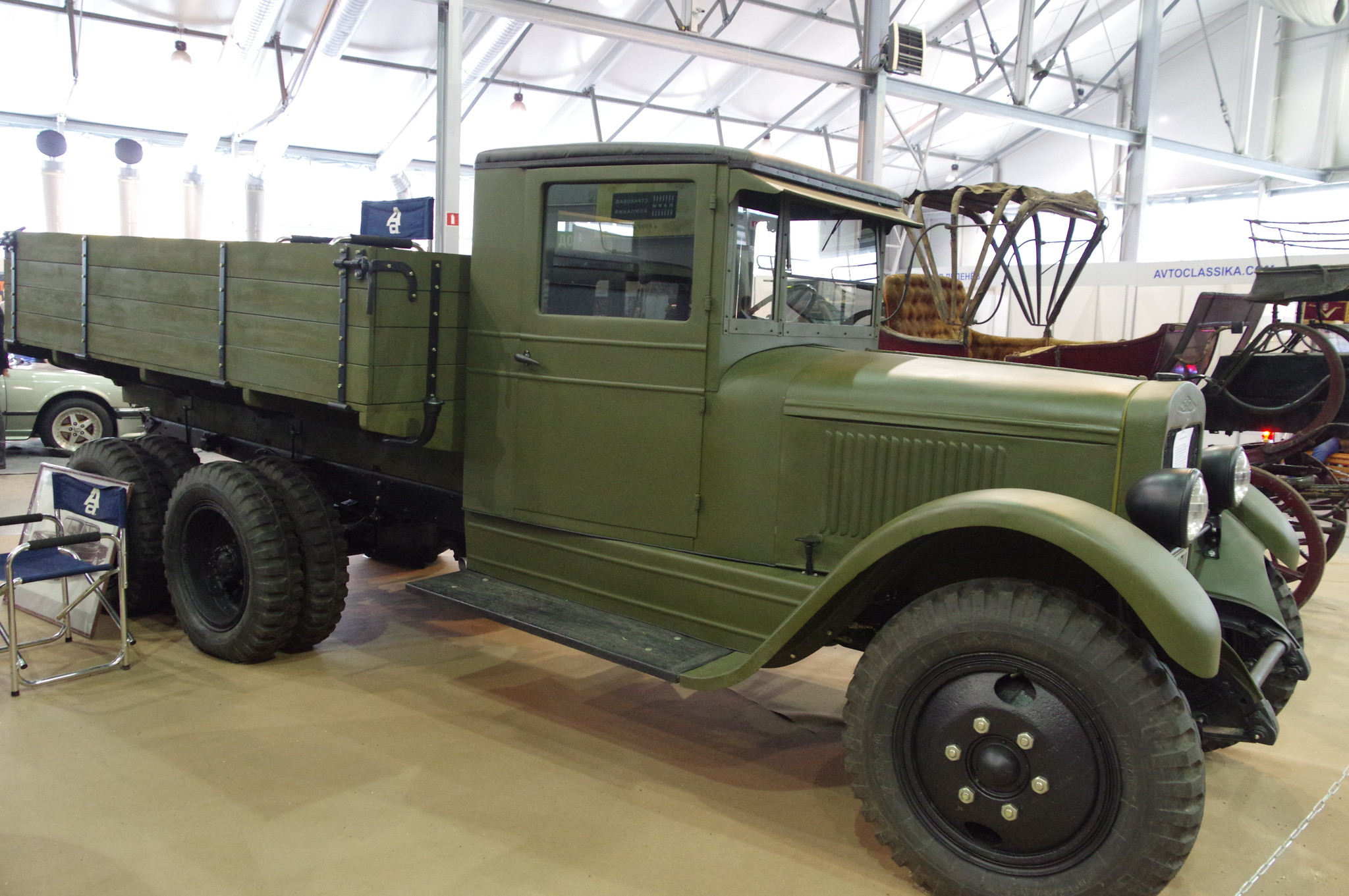 Грузовой автомобиль ЗИС-6