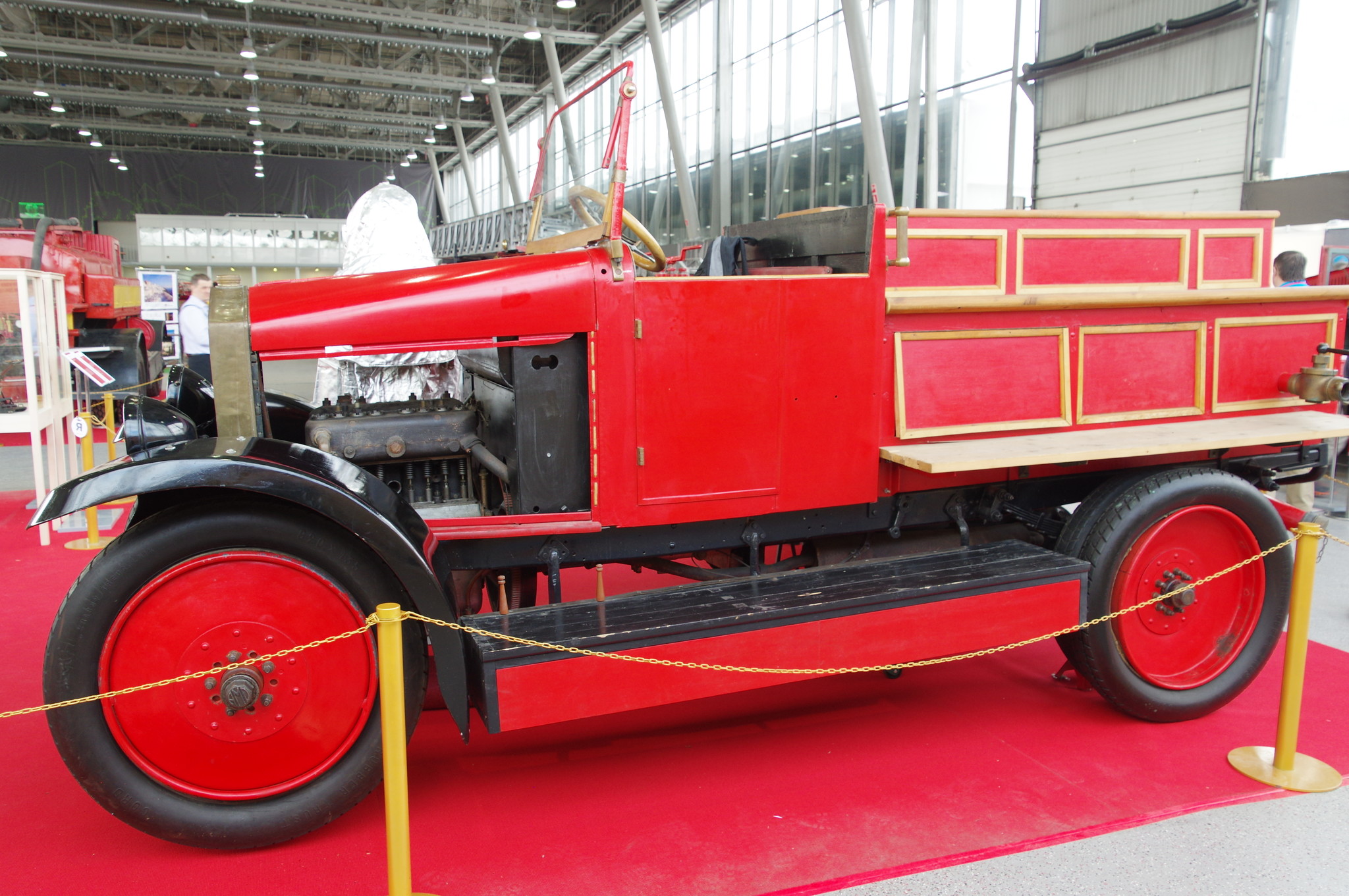 Автонасос-линейка на шасси АМО-Ф-15. 1930 год