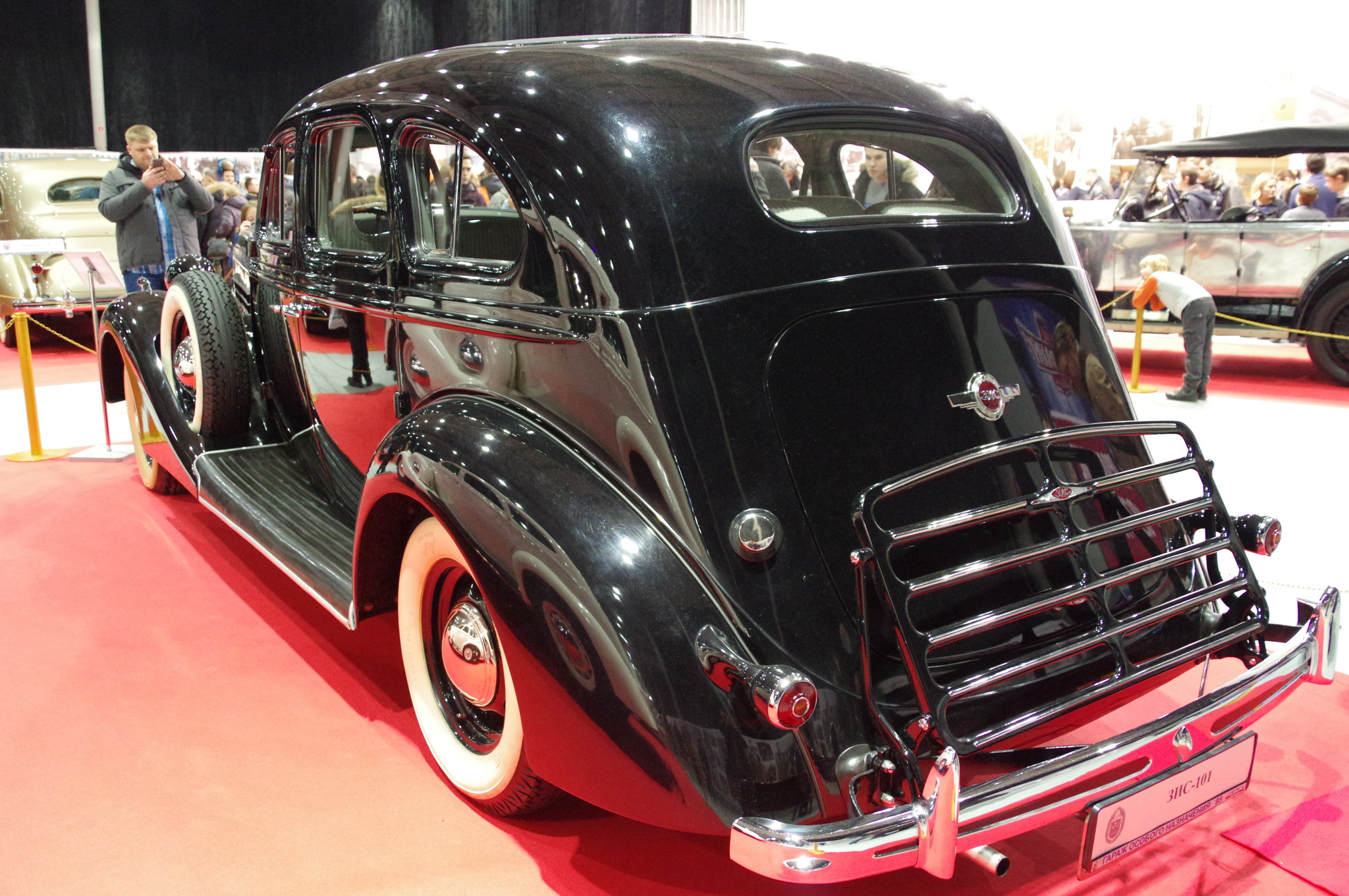 Автомобиль ЗИС-101