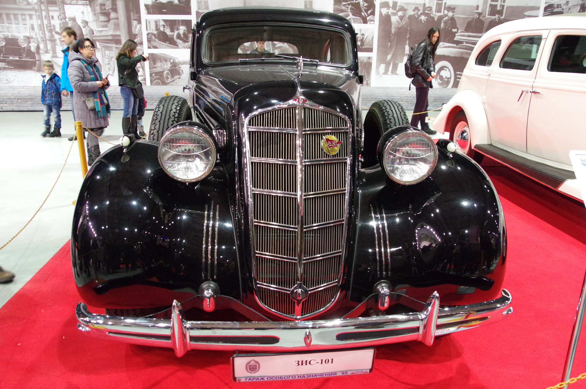 Автомобиль ЗИС-101
