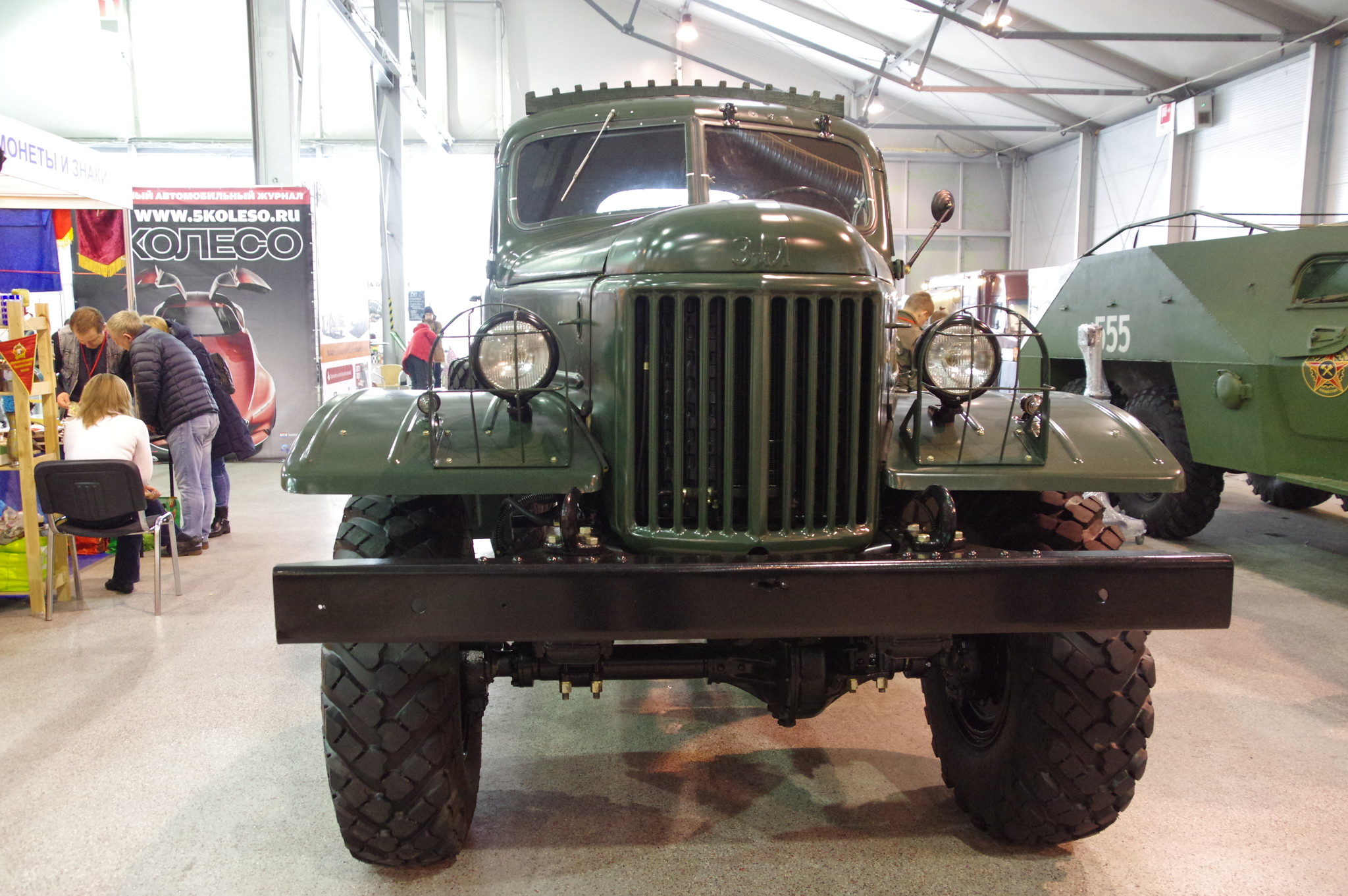 Автомобиль ЗИЛ-157