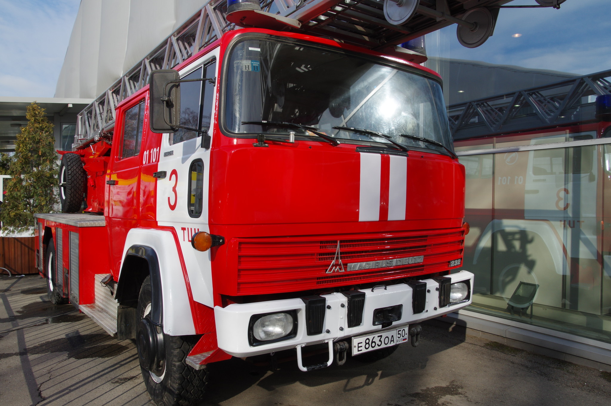 Пожарная лестница на шасси автомобиля Magirus-Deutz 232