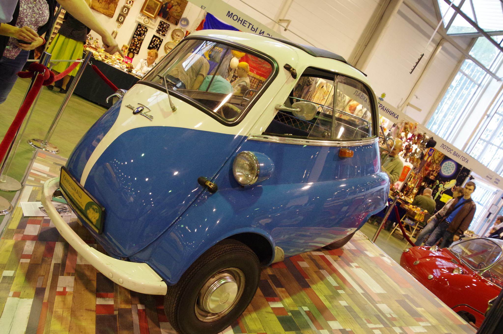 Автомобиль BMW Isetta 250