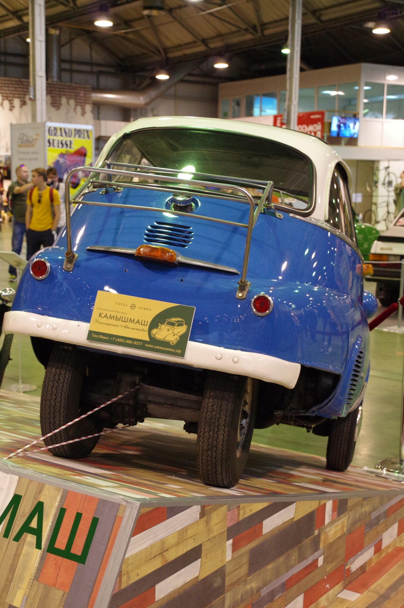 Автомобиль BMW Isetta 250