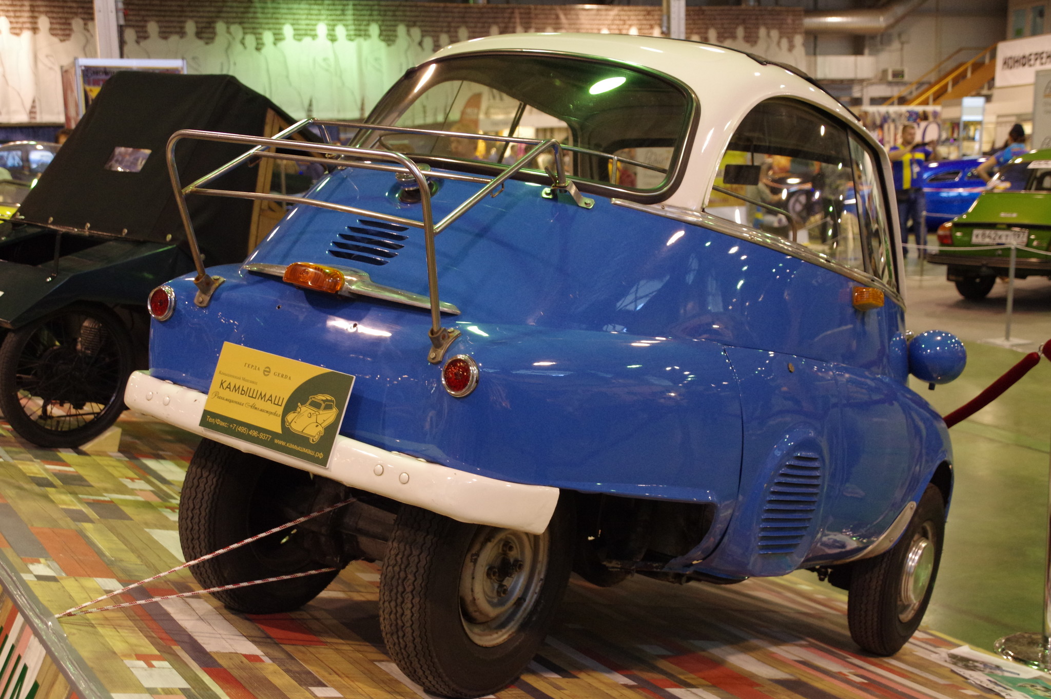 Автомобиль BMW Isetta 250