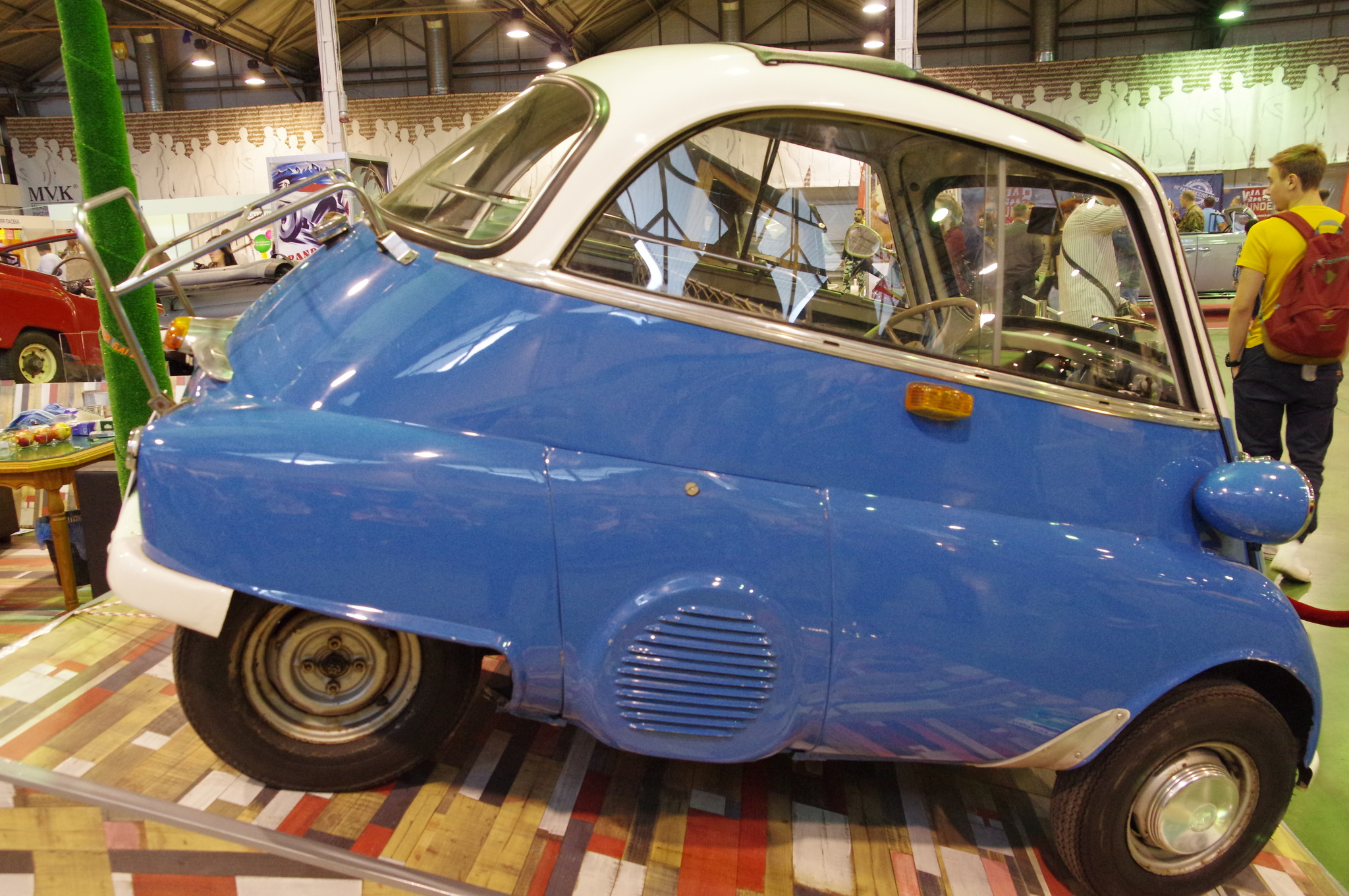 Автомобиль BMW Isetta 250