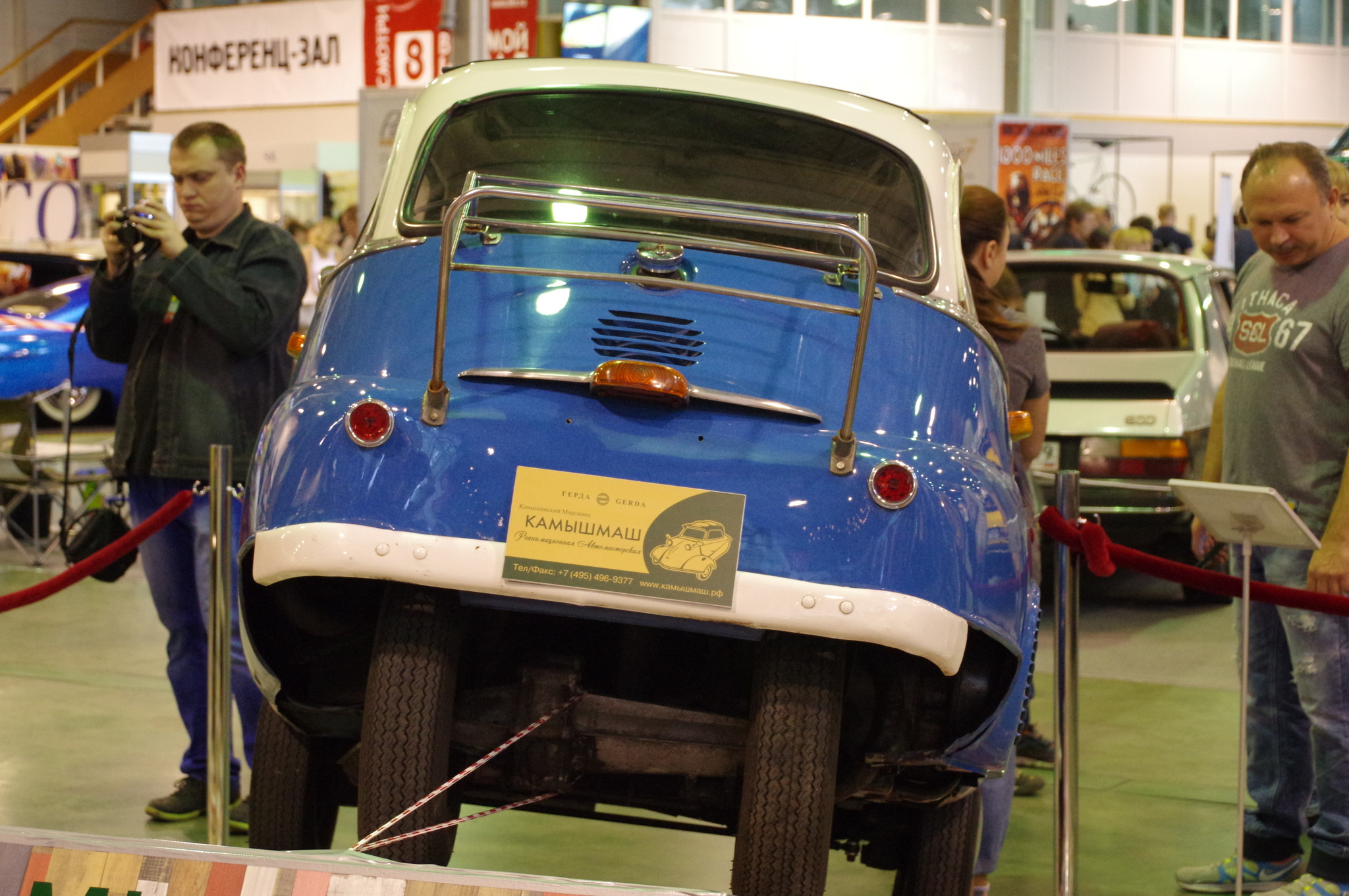 Автомобиль BMW Isetta 250