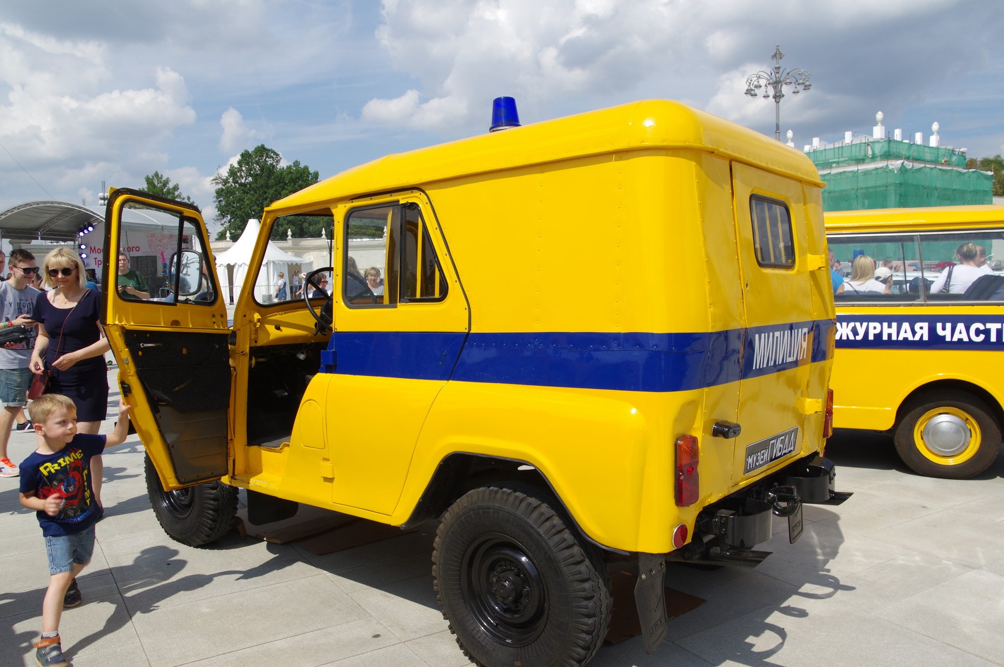 Милицейский автомобиль на базе УАЗ-469Б