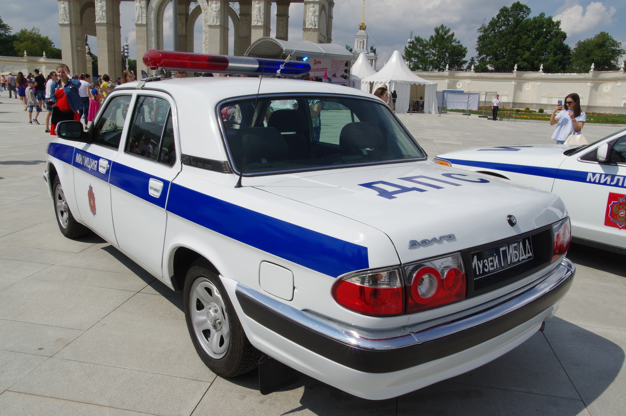 Автомобиль ГАЗ-31105 «Волга»