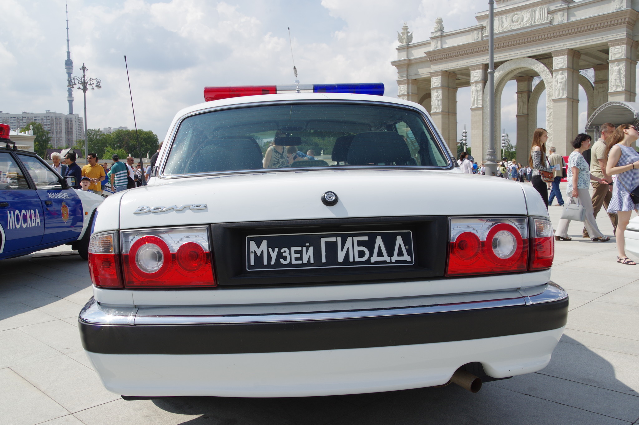 Автомобиль ГАЗ-31105 «Волга»