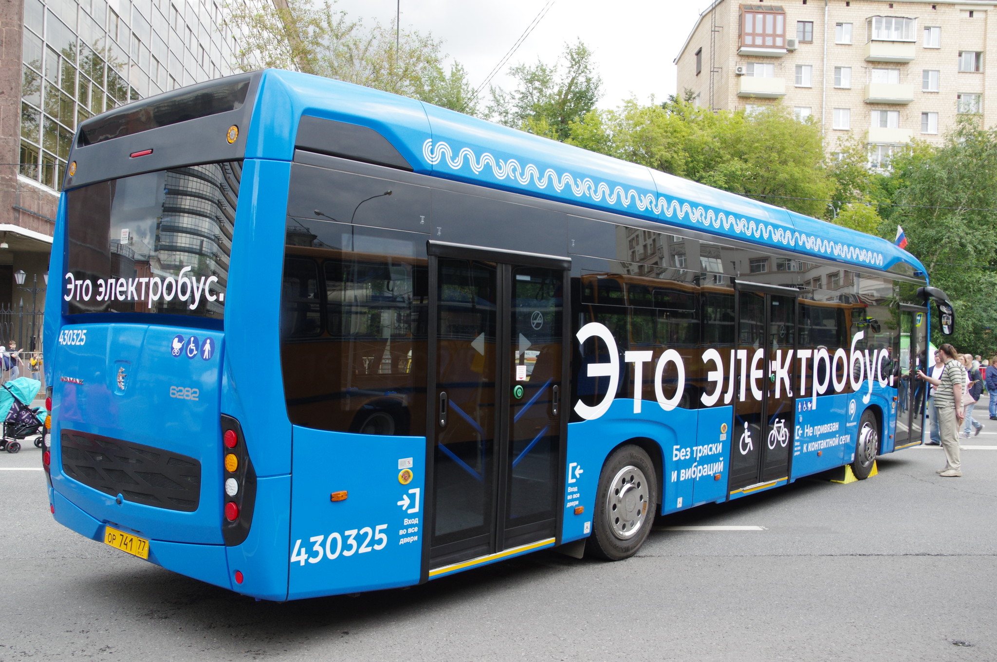 Электробус КамАЗ 6282 с б/н 430325