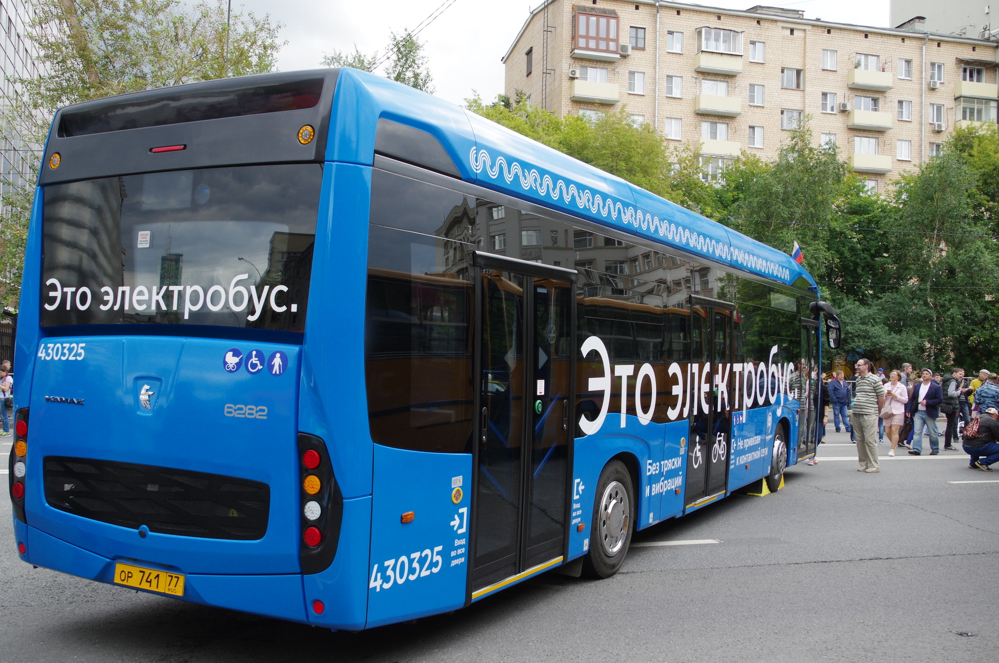 Электробус КамАЗ 6282 с б/н 430325