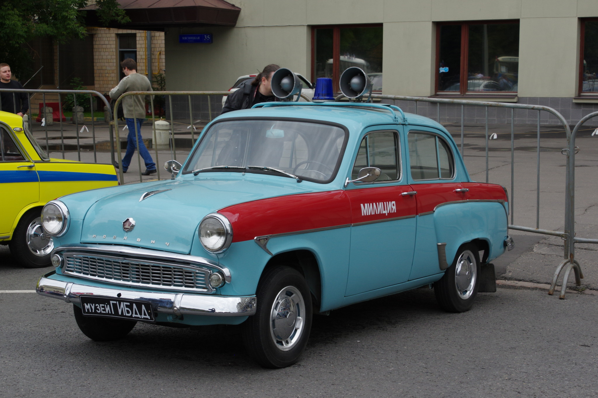 Автомобиль «Москвич-403»