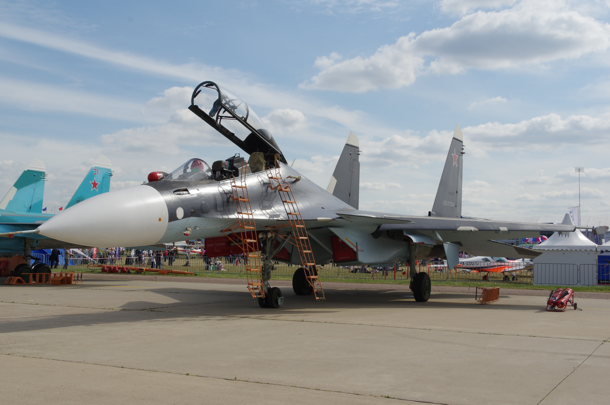 Многоцелевой истребитель Су-30СМ