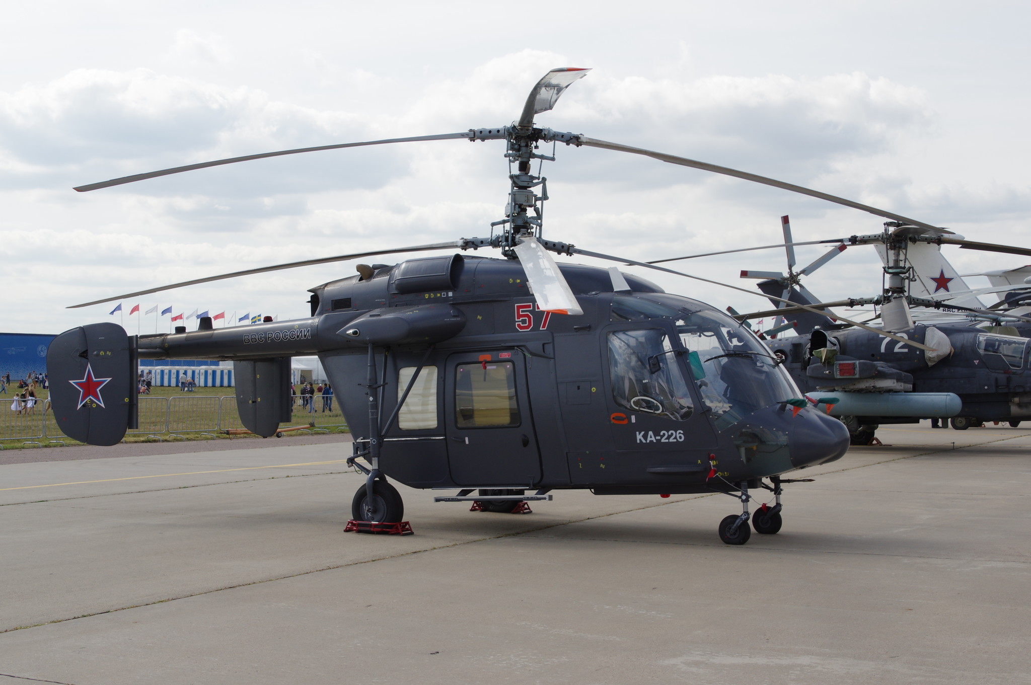 Лёгкий многоцелевой вертолёт Ка-226