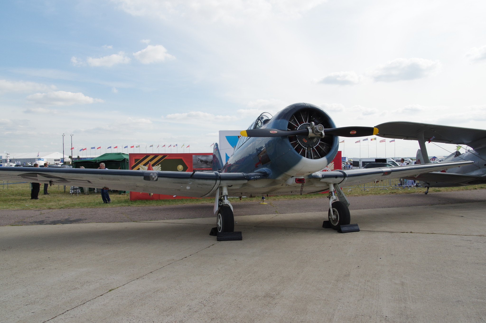 Лёгкий учебный самолёт T-6 Texan