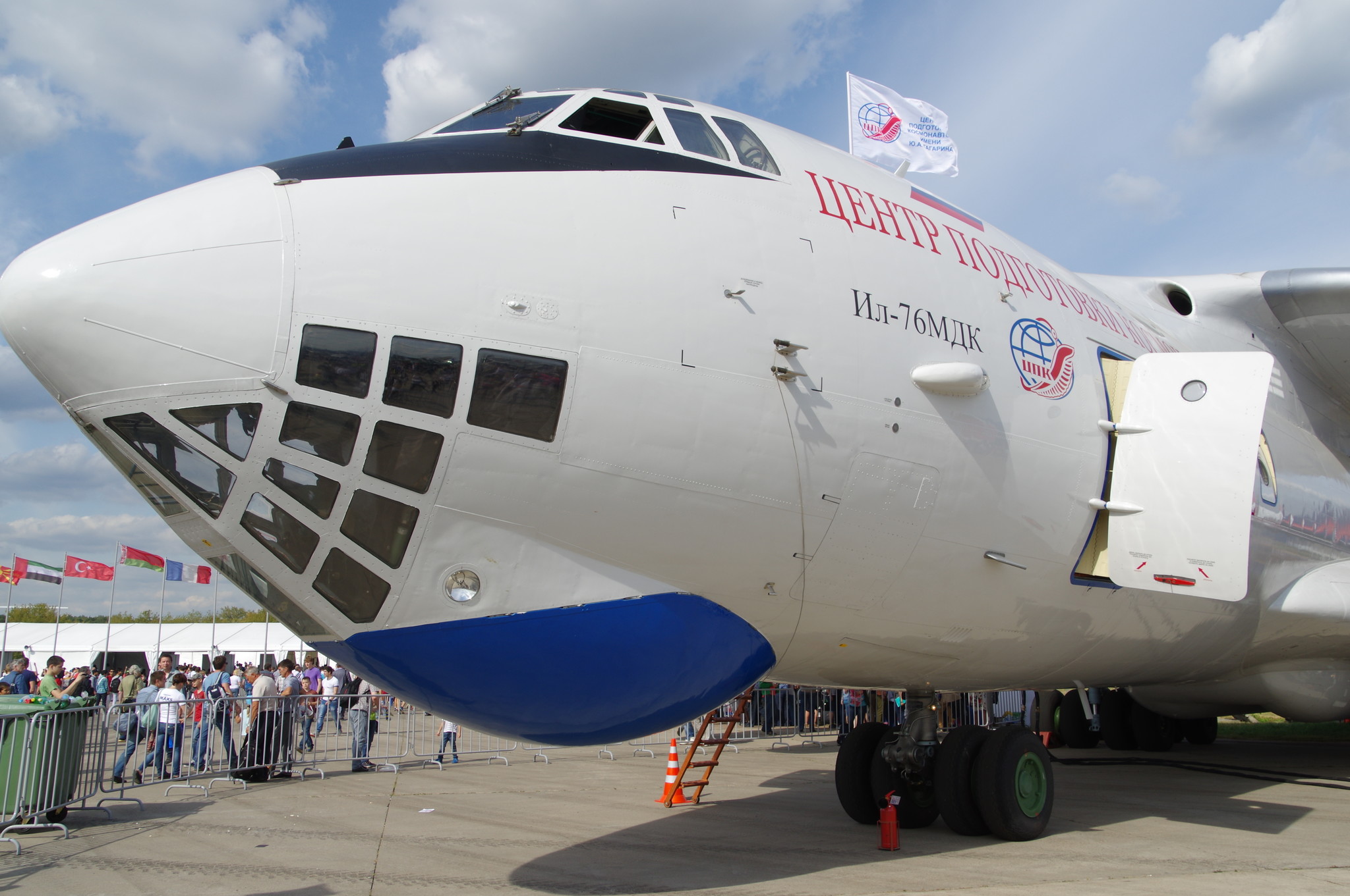 Самолёт Ил-76 МДК Центра подготовки космонавтов им. Ю.А. Гагарина