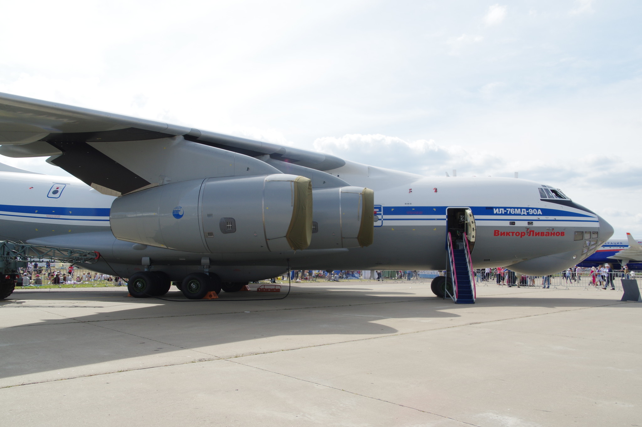 Самолёт Ил-76МД-90А «Виктор Ливанов»