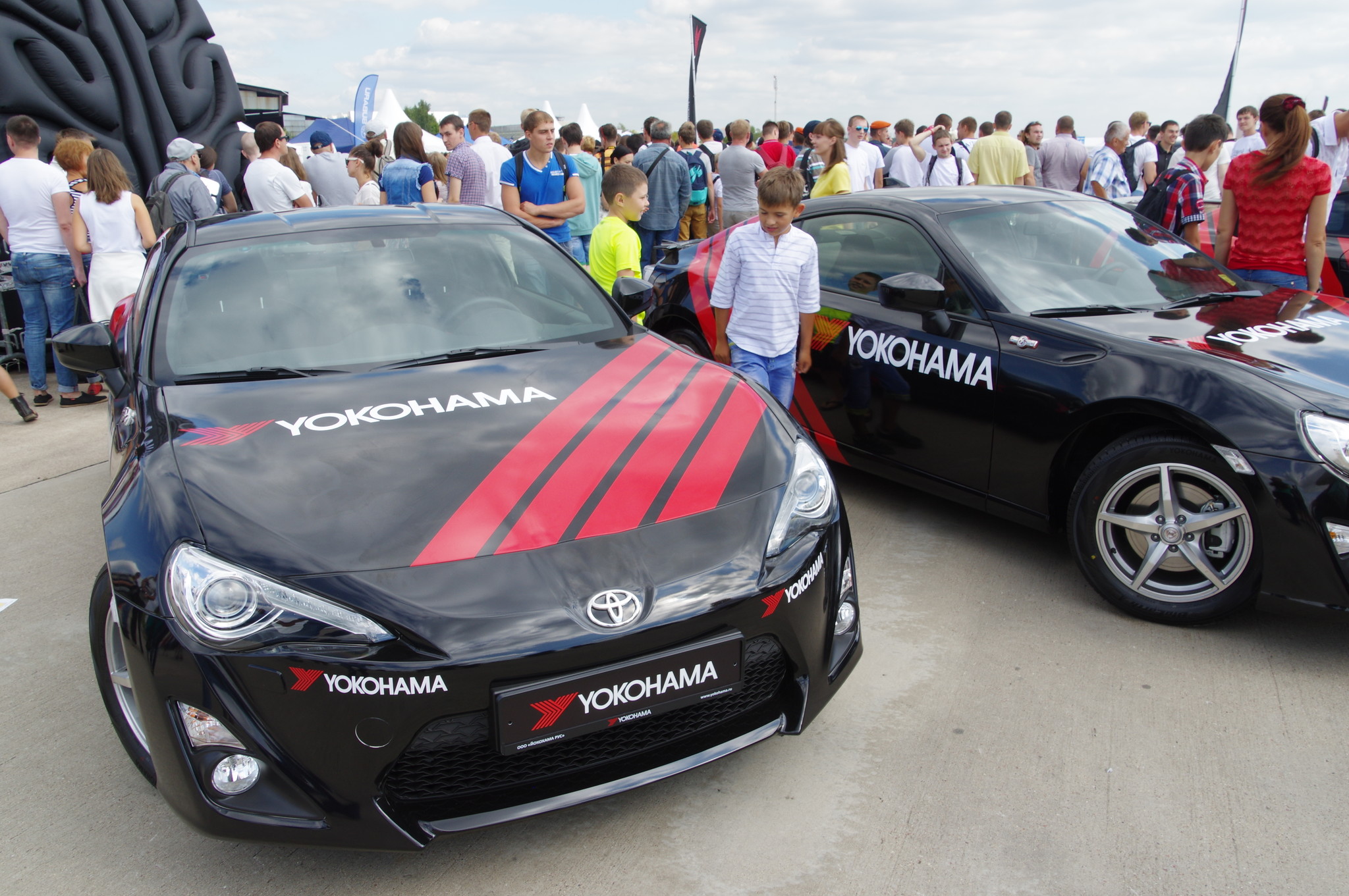 Автомобиль Toyota