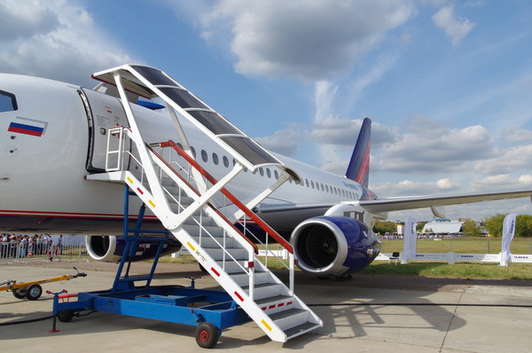Sukhoi Superjet 100 — ближнемагистральный пассажирский самолёт