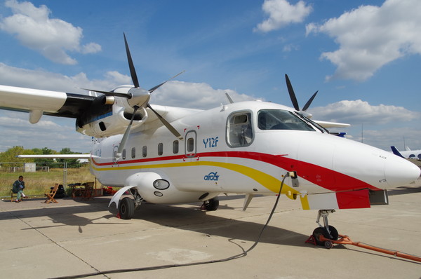 Турбовинтовой самолёт Y-12F