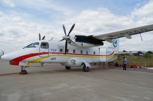 Турбовинтовой самолёт Y-12F