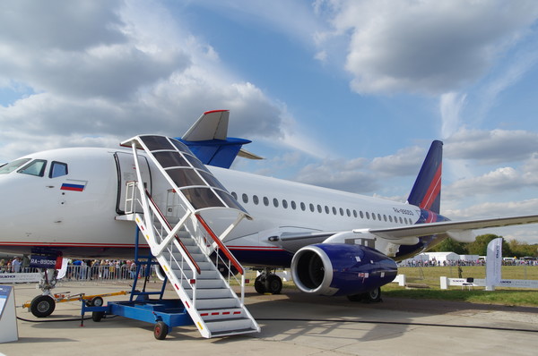 Sukhoi Superjet 100 регистрационный номер RA-89053