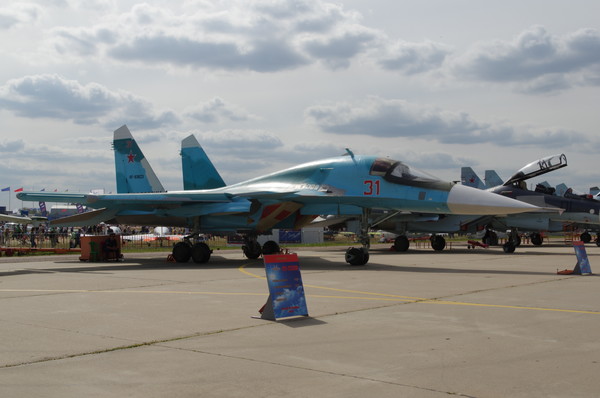 Фронтовой бомбардировщик Су-34