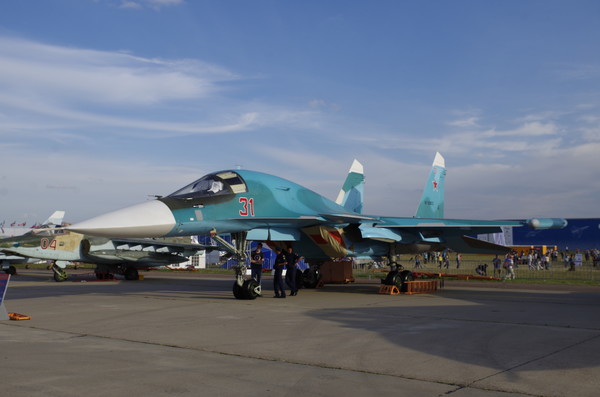 Фронтовой бомбардировщик Су-34