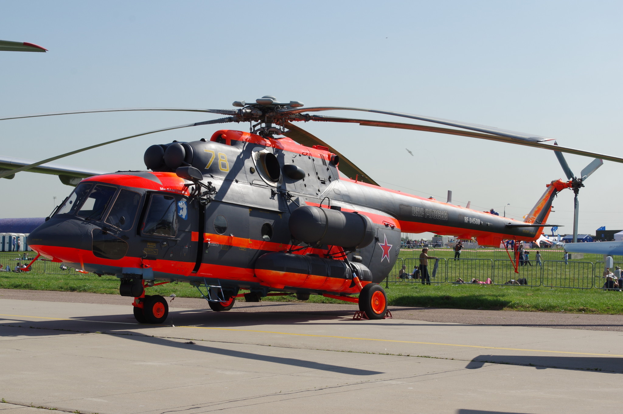 Военно-транспортный вертолёт Ми-8АМТШ-ВА