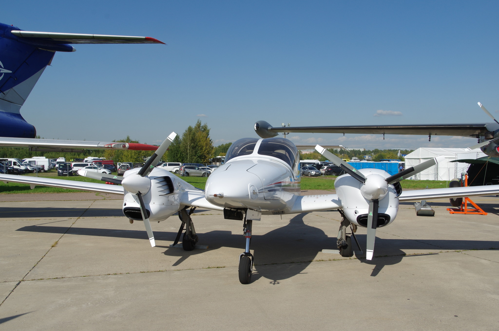Лёгкий многоцелевой самолёт Diamond DA42Т