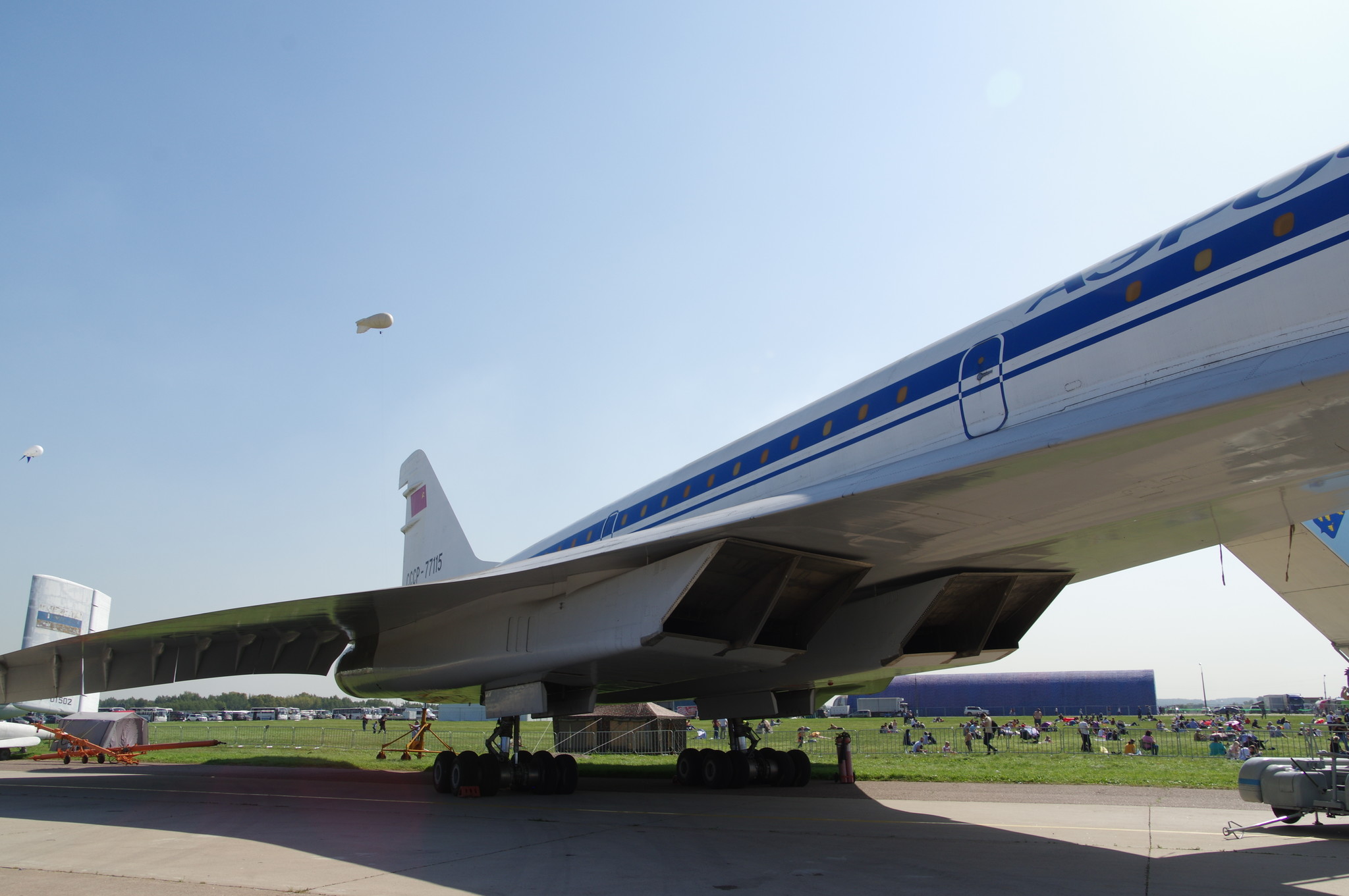 Сверхзвуковой пассажирский самолёт Ту-144