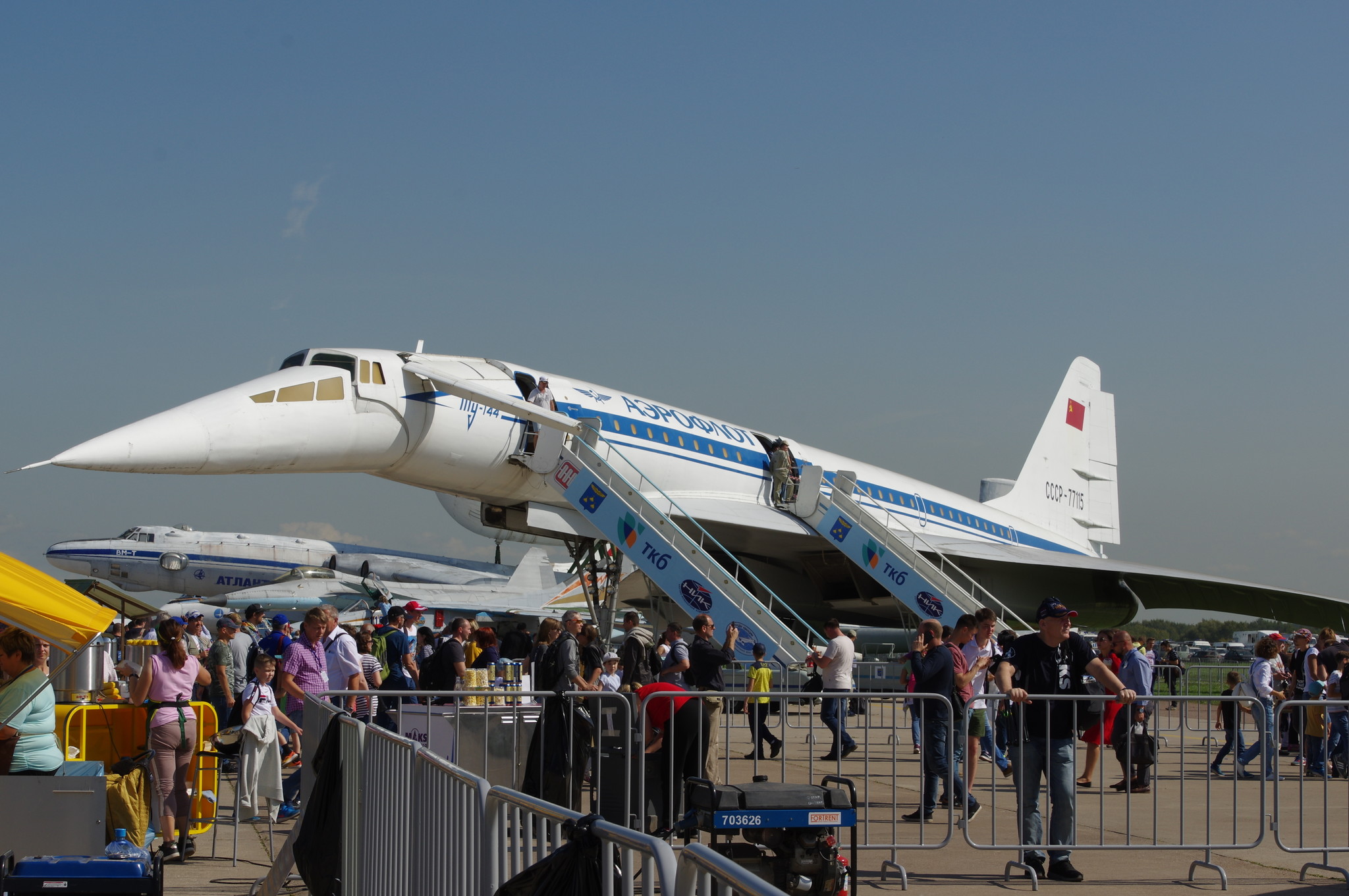 Сверхзвуковой пассажирский самолёт Ту-144