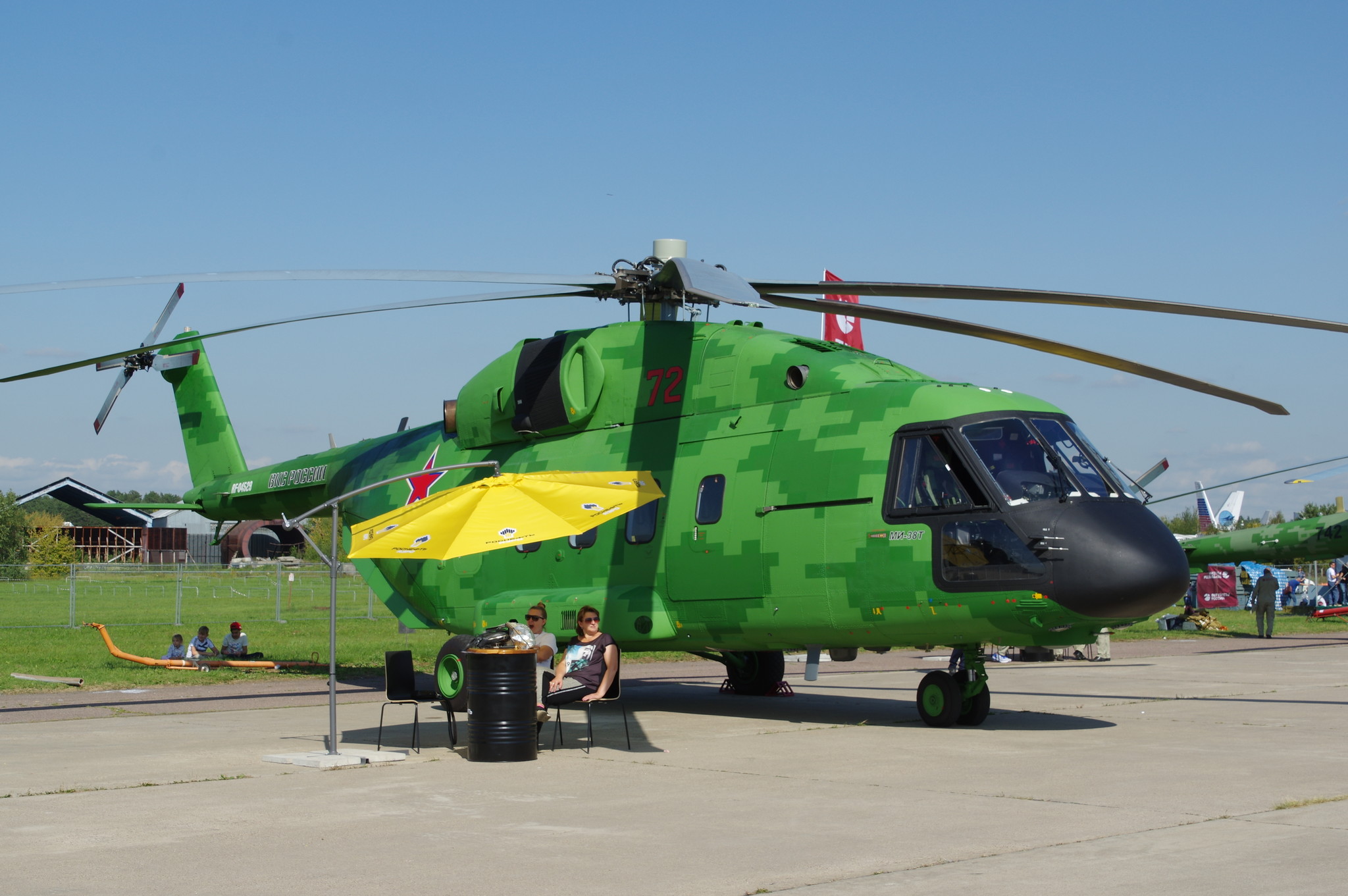 Военно-транспортный вертолёт Ми-38Т