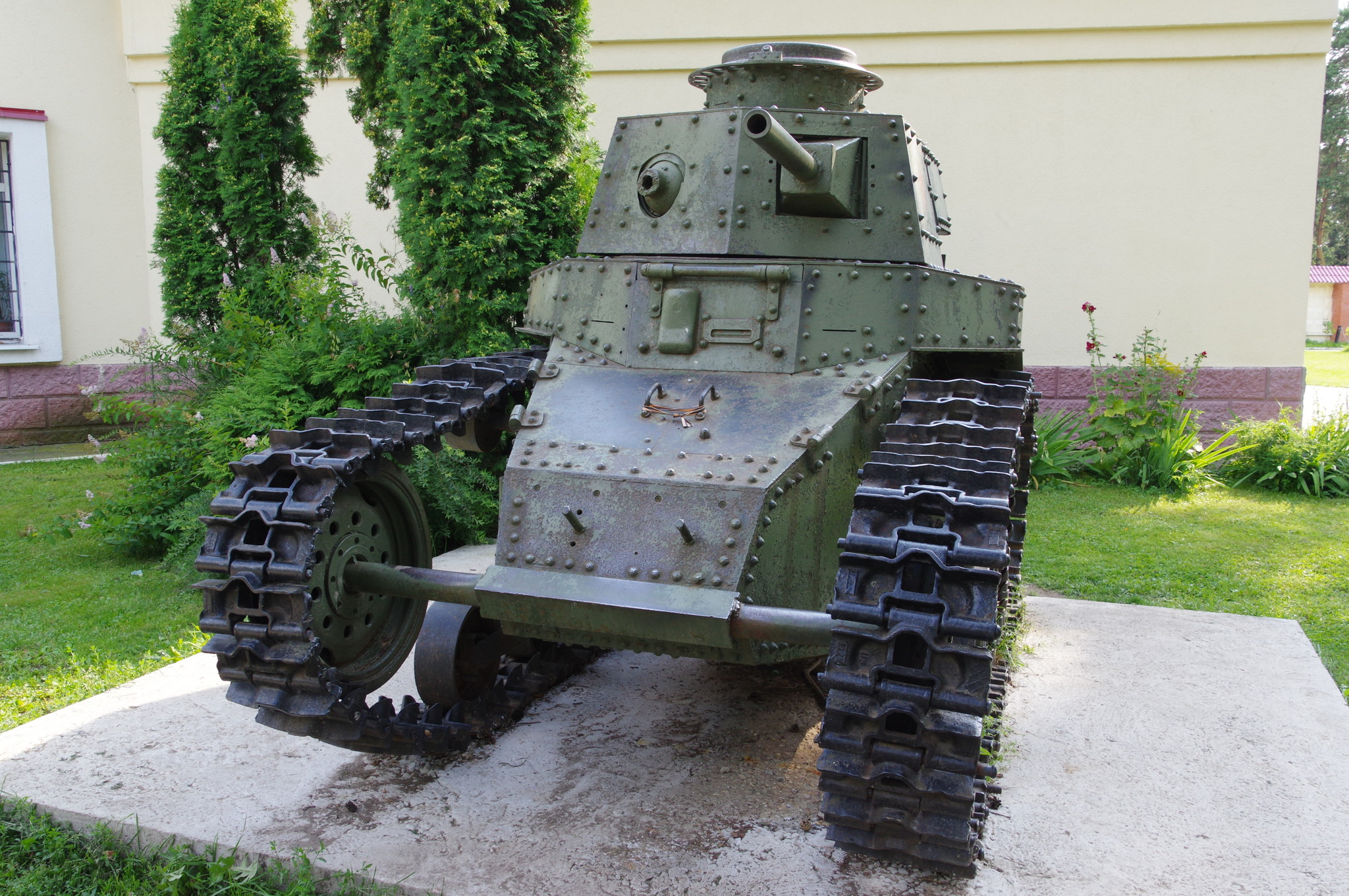 Лёгкий танк МС-1(Т-18) в экспозиции Ленино-Снегирёвского военно-исторического музея