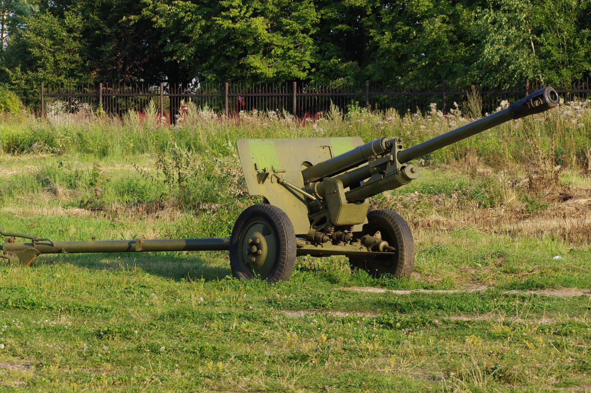 76-мм дивизионная пушка обр. 1942 г. (ЗИС-3). Ленино-Снегирёвский военно-исторический музей