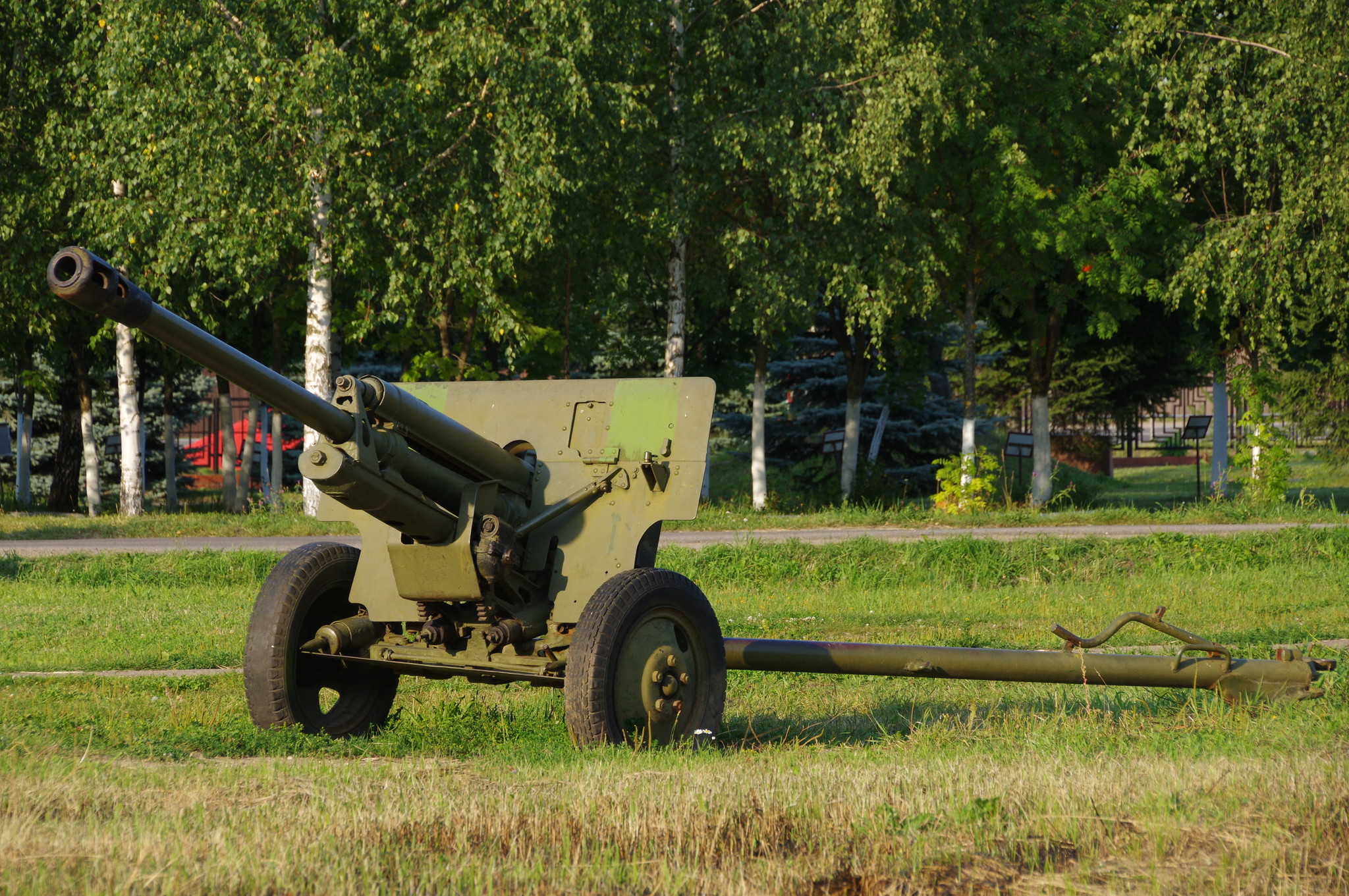 76-мм дивизионная противотанковая пушка ЗИС-3 (Ленино-Снегирёвский военно-исторический музей)