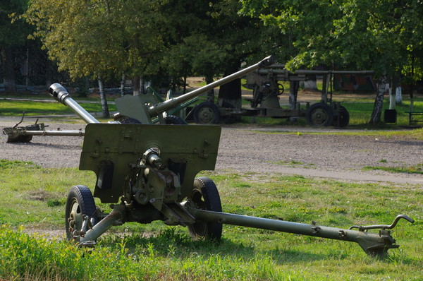 76-мм дивизионная противотанковая пушка ЗИС-3 (Ленино-Снегиревский военно-исторический музей)