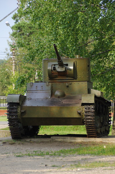 Лёгкий танк Т-26 образца 1933 года в экспозиции Ленино-Снегирёвского военно-исторического музея