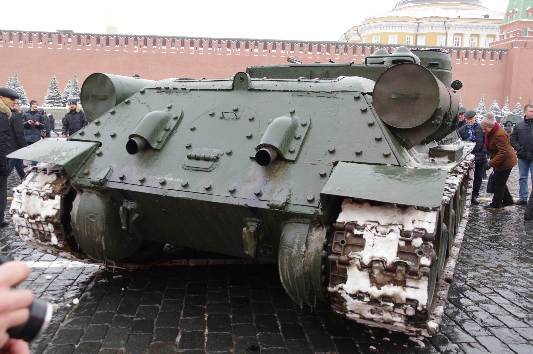 Самоходная артиллерийская установка СУ-100
