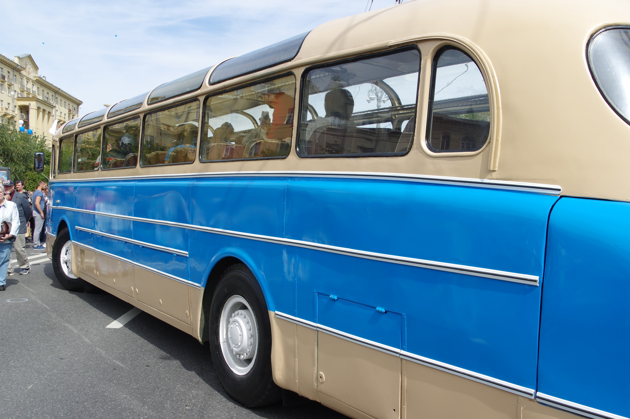 Междугородный автобус Ikarus 55