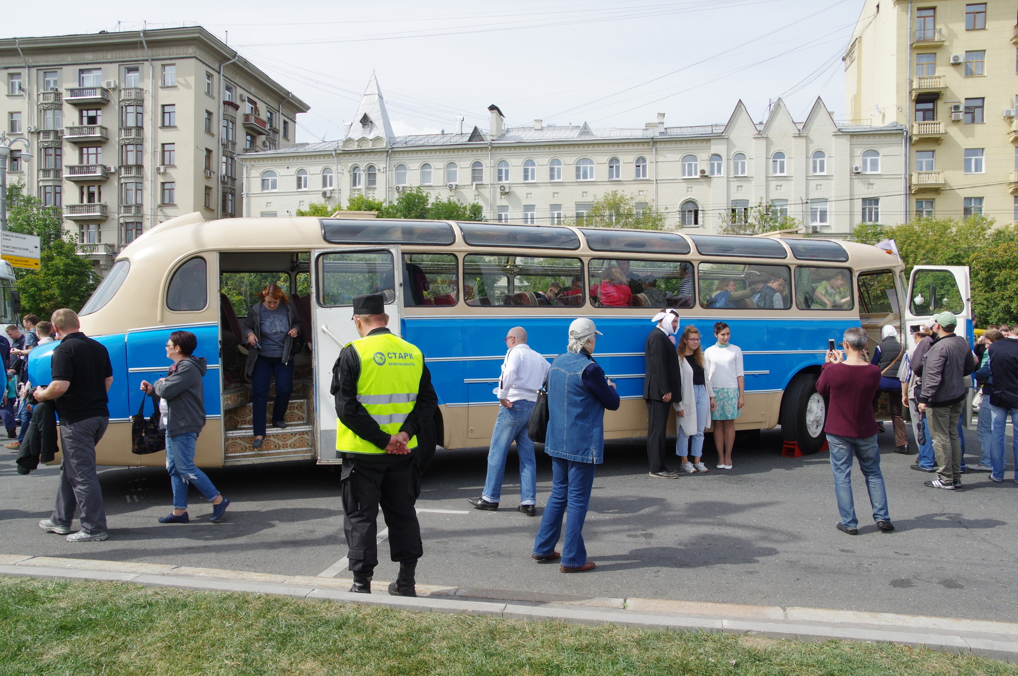 Междугородный автобус Ikarus 55