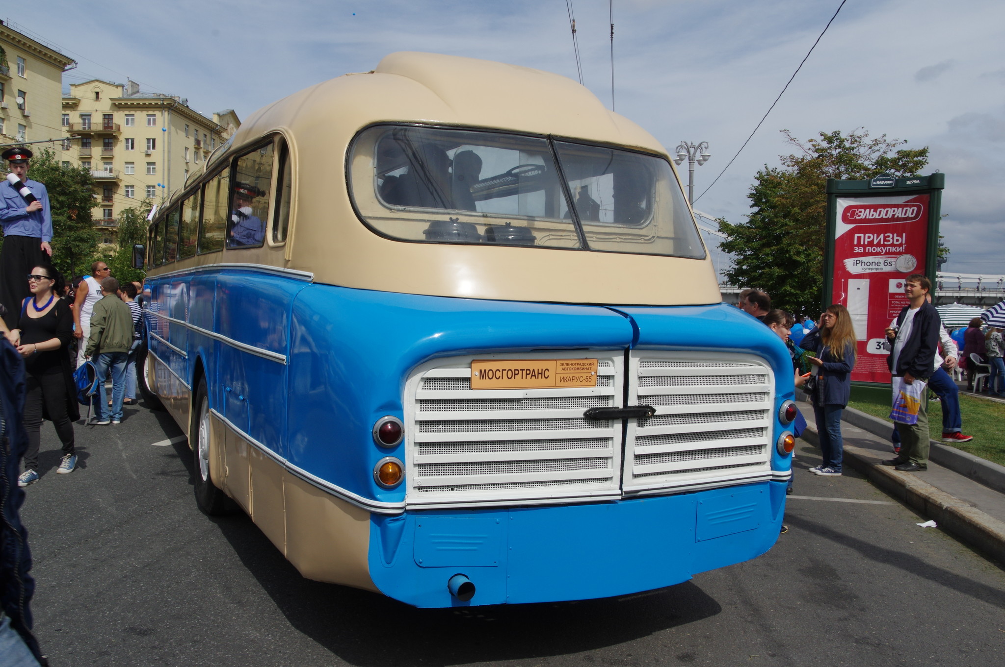 Междугородный автобус Ikarus 55