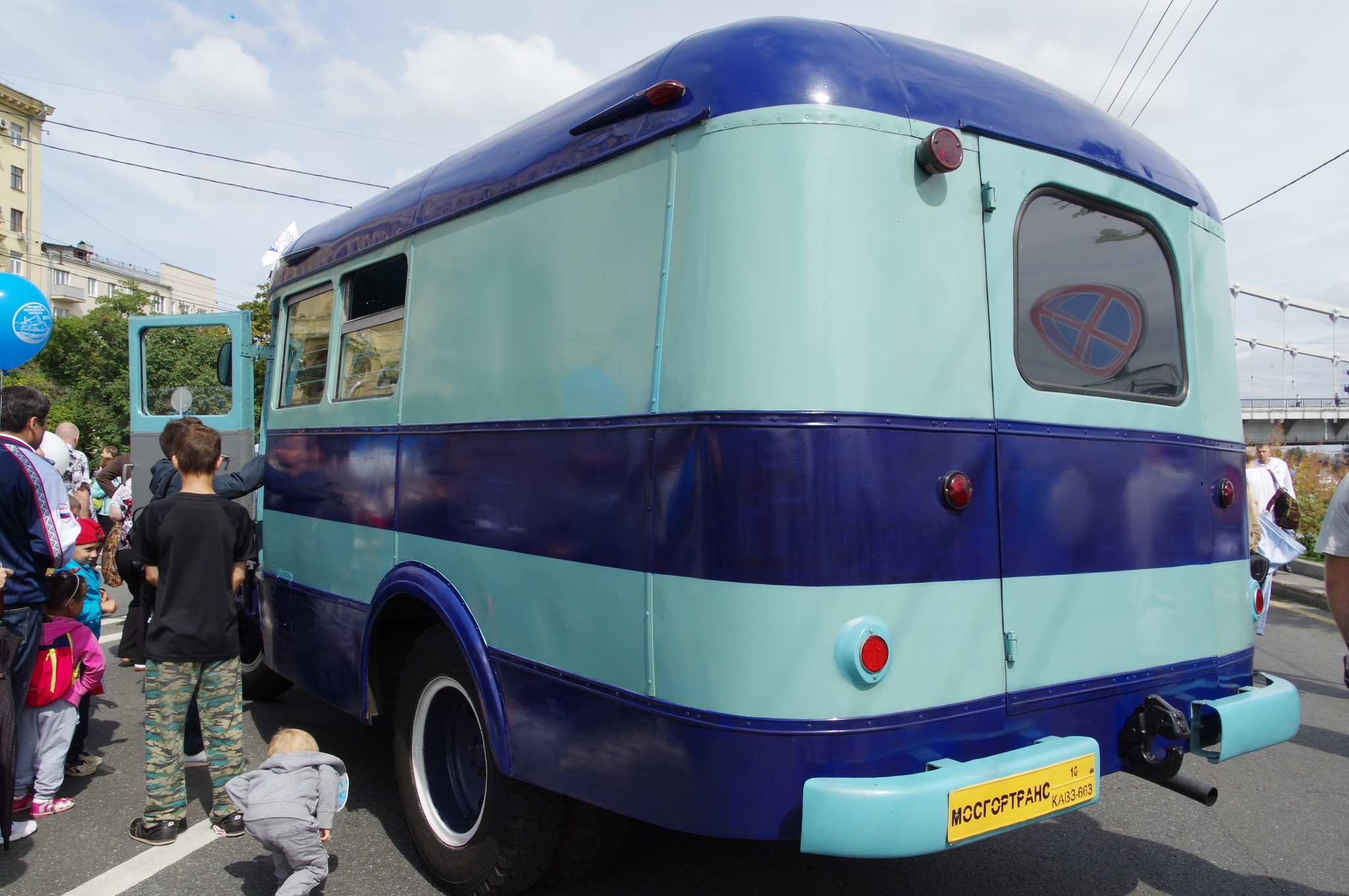 Автобус КАвЗ-663