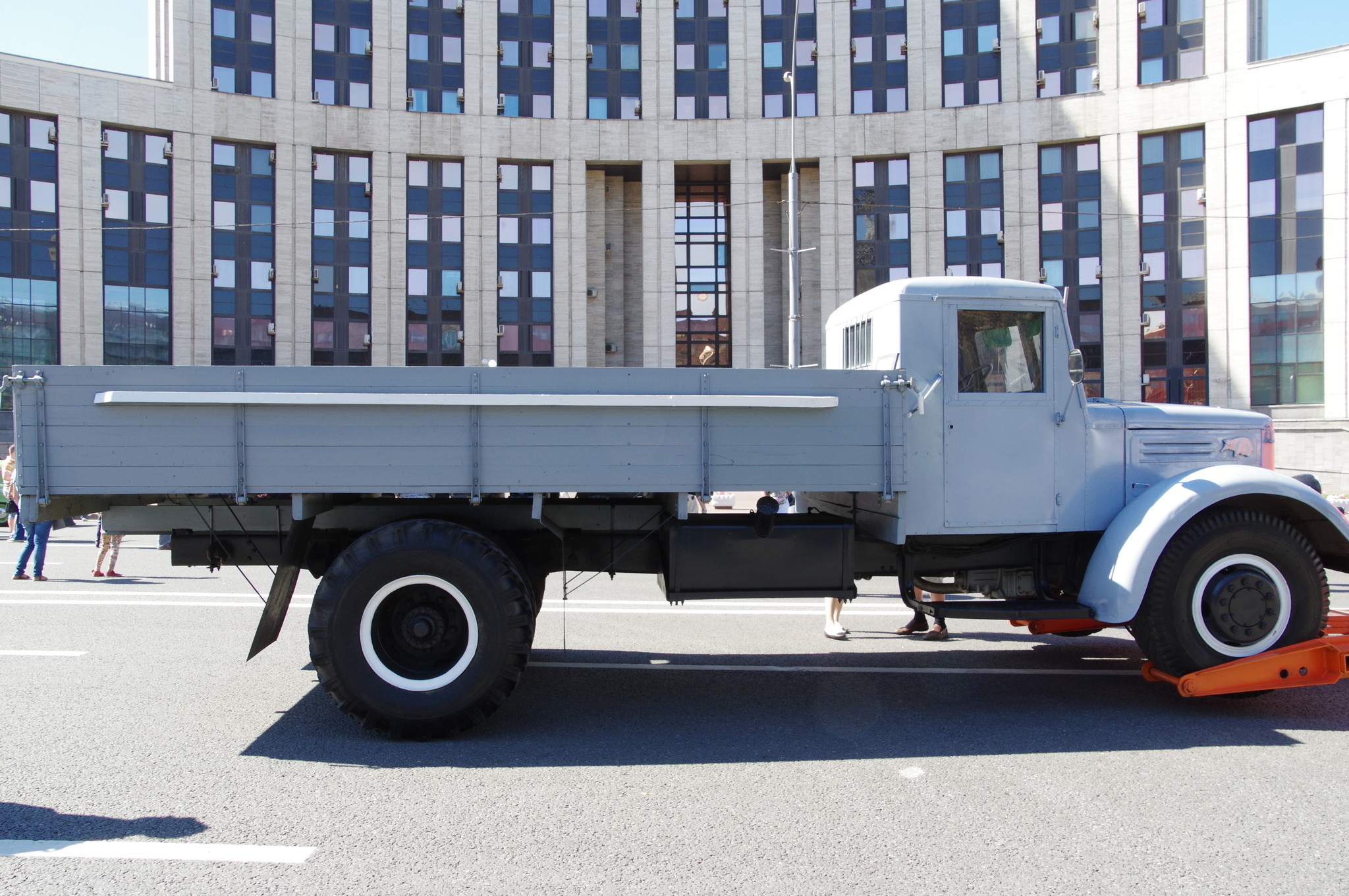 Грузовой автомобиль МАЗ-200
