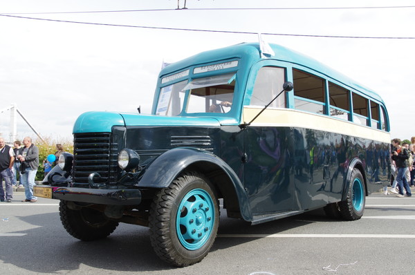 Автобус АКЗ-1