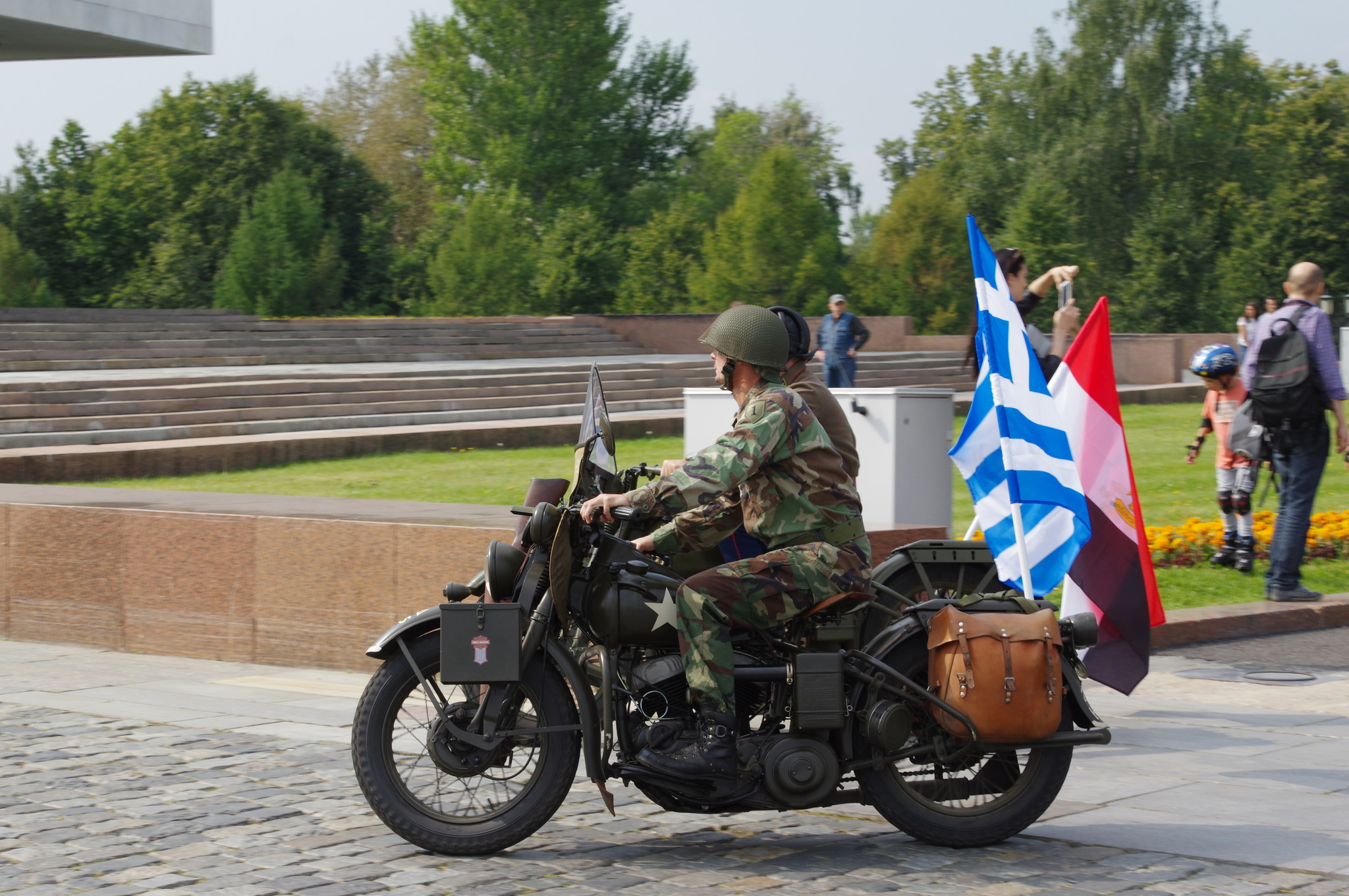 Мотоцикл Harley-Davidson WLA 42 (Харлей-Дэвидсон)